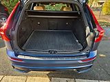 Volvo XC60 2,0 B5 AWD Ultimate Dark Vzduc - náhled 11
