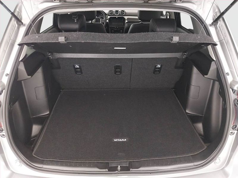 Suzuki Vitara (2019) 1.4 BoosterJet, 4X4 - fotka 14 z 20