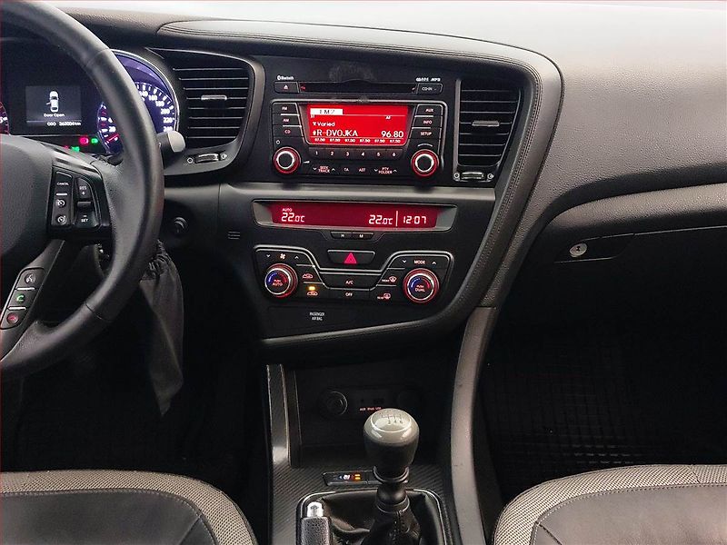 Kia Optima (2012) 1.7 CRDi, Tempomat - fotka 12 z 19