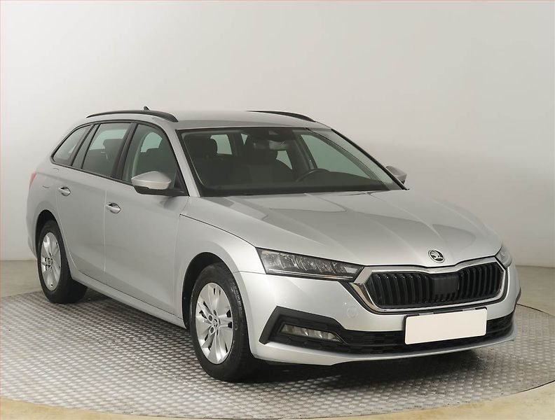 Škoda Octavia (2022) Ambition 2.0 TDI, ČR,1.maj - fotografie inzerátu