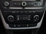 Škoda Yeti (2011) 2.0 TDI, 4X4, Navi, Tempomat - náhled 13