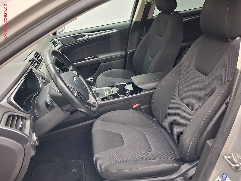 Ford Mondeo (2016) 2.0 TDCi, Titanium, TZ - fotka 9 z 17