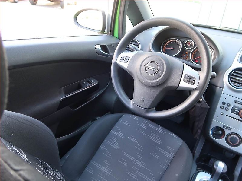 Opel Corsa (2012) 1.2, Automat, Serv.kniha - fotka 7 z 19