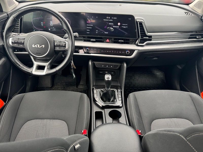 Kia Sportage (2022) EXCLUSIVE 1.6TGDI 110kW CZ DPH - fotka 9 z 11