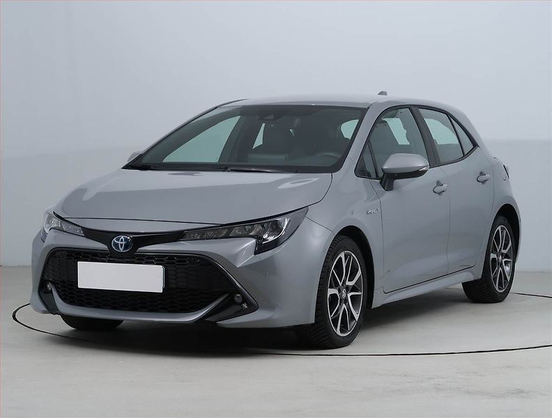 Toyota Corolla (2022) 1.8 Hybrid - fotka 2 z 19