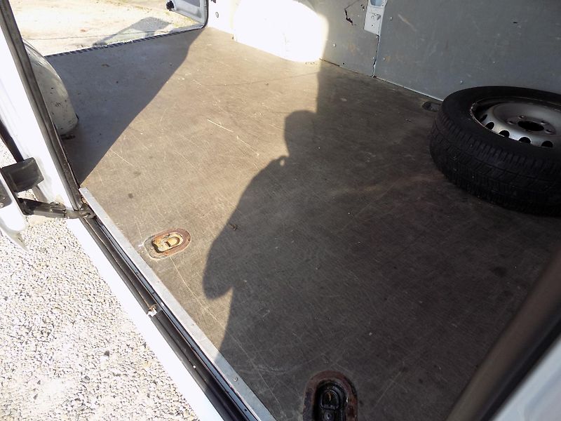 Renault Master 2,3 CDTI 100 KW L2H2 KLIMA - fotka 25 z 43