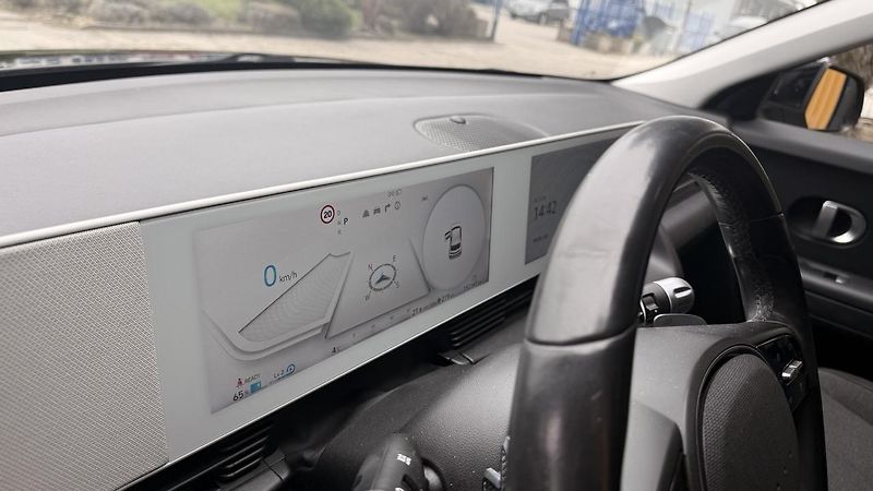 Hyundai Ioniq 5 (2021) Style 73kWh,REZERVOVÁNO - fotka 16 z 45