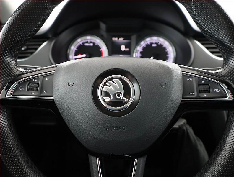 Škoda Octavia (2020) Ambition 1.0 TSI, Navi - fotka 8 z 20