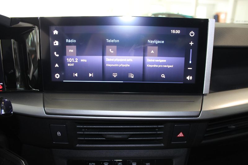 Opel Frontera (2026) GS Hybrid 1.2 TURBO 107kW - fotka 8 z 17