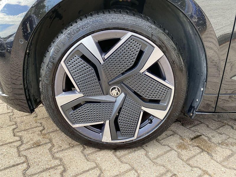 Škoda Enyaq (2022) iV 80x RS - fotka 35 z 39