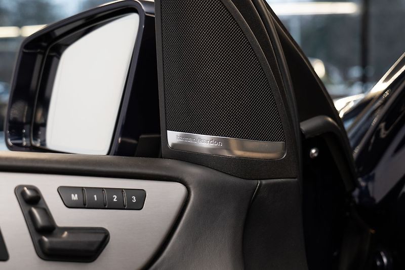 Mercedes-Benz GL 500 - fotka 17 z 24