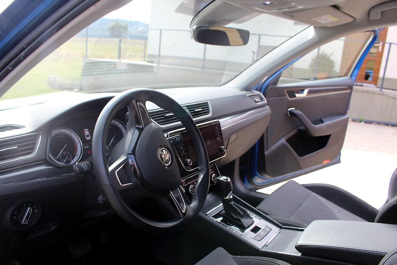 Škoda Superb (2019) - fotka 2 z 9