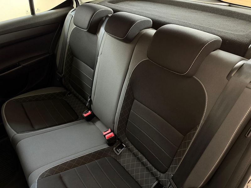 Škoda Fabia (2020) Ambition 1.0 TSI - CZ - DPH - fotka 19 z 21