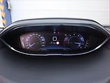 Peugeot 3008 (2019) 1.2 PureTech, Automat - náhled 11