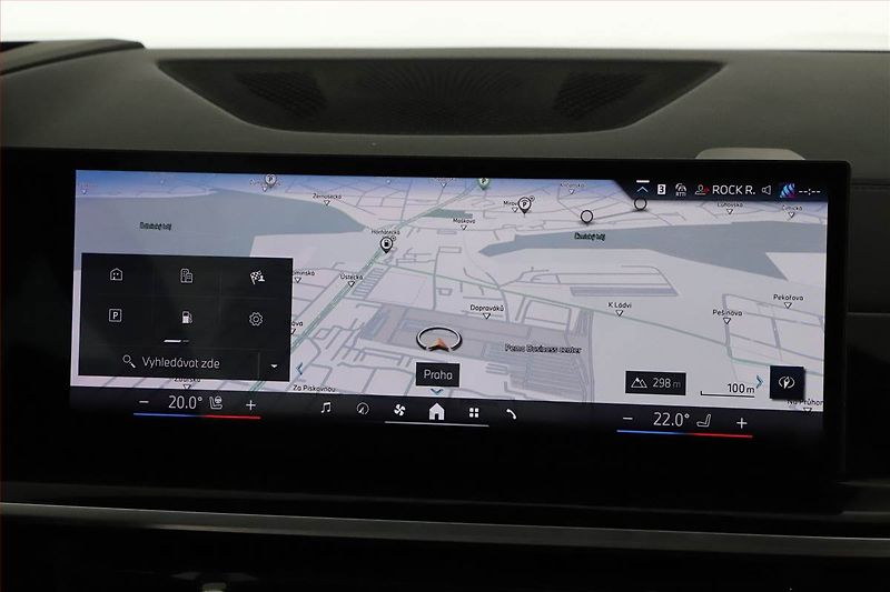 BMW X7 (2023) xDrive40d, Head Up, Vzduch - fotka 15 z 31