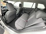 Volkswagen Golf Variant 1,5 eTSI DSG Life KESSY+Kamera - náhled 16