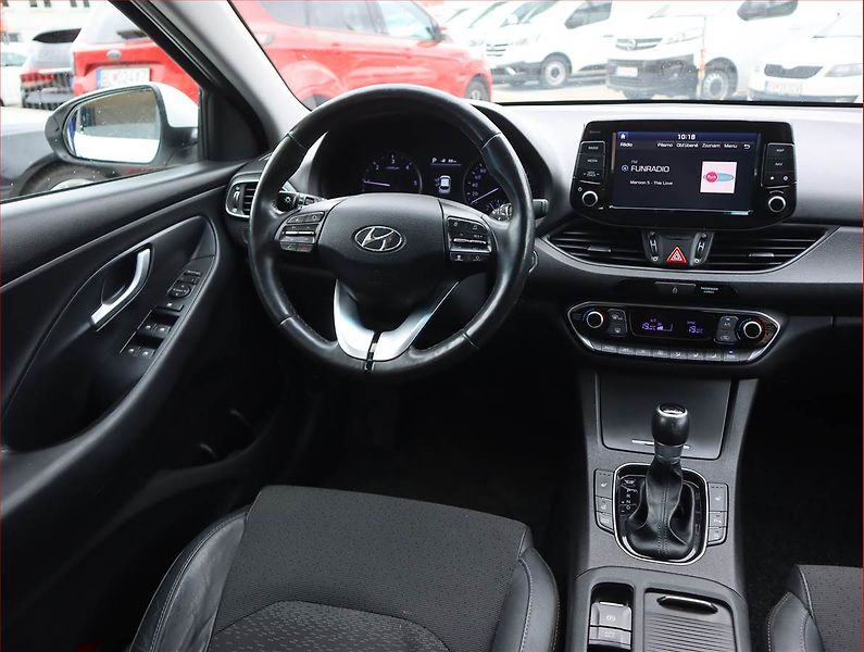 Hyundai i30 (2018) 1.6 CRDi, Automat, Serv.kniha - fotka 7 z 23