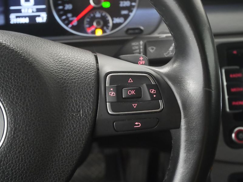 Volkswagen Passat - fotka 18 z 25
