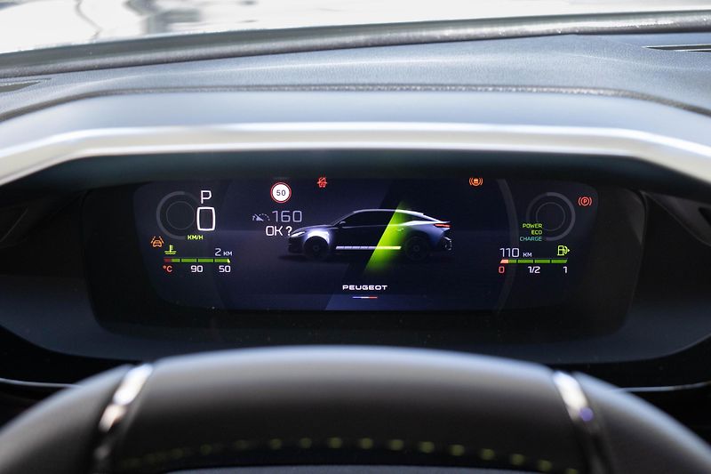 Peugeot 408 GT Hybrid 145 e-DCS6 - fotka 12 z 16