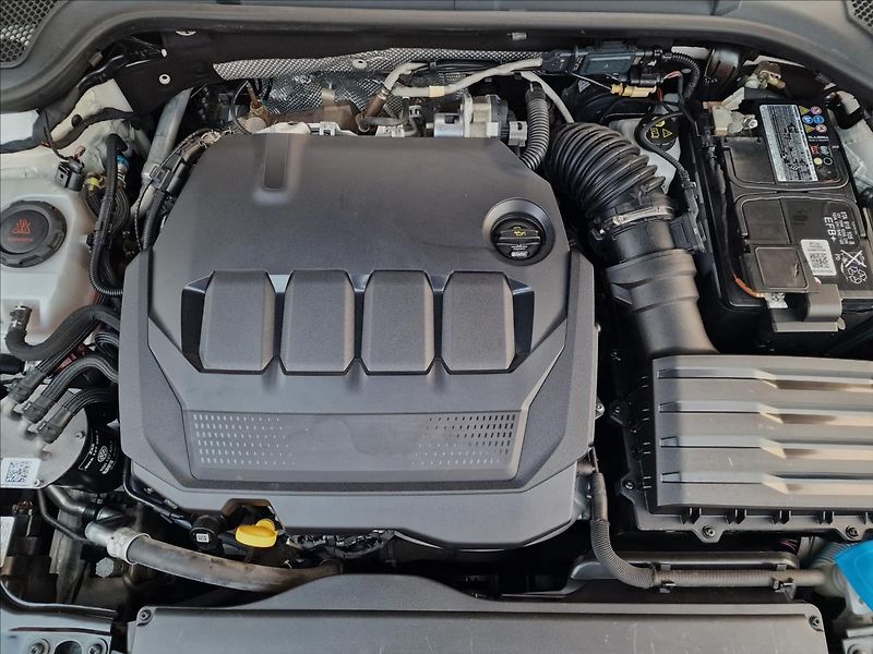Škoda Octavia 2.0TDI Ambition,ČR,1.Majitel - fotka 43 z 50
