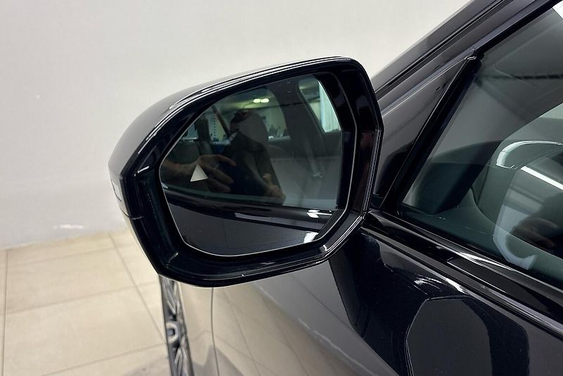 BMW Řada 5 540d xDrive Touring - fotka 15 z 18