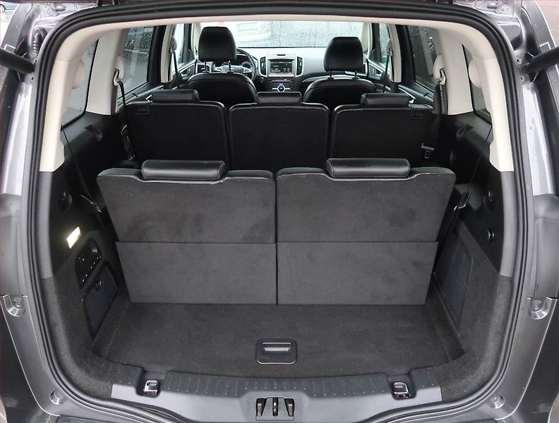 Ford Galaxy (2016) 2.0 TDCi, 4X4, 7 míst - fotka 17 z 30