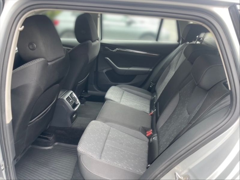 Škoda Octavia 1,5 TSI 110 Style - fotka 8 z 11