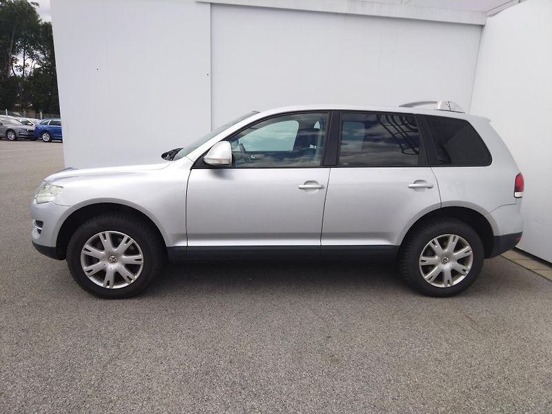 Volkswagen Touareg A 3,0 TDI - fotka 3 z 23