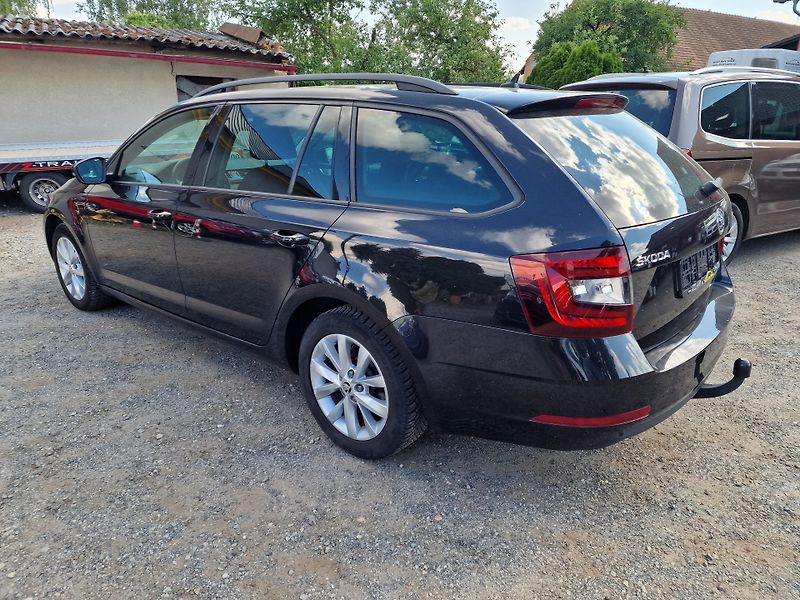 Škoda Octavia 1,6TDI 85KW VÝHŘEV TAŽNÉ  - fotka 6 z 19