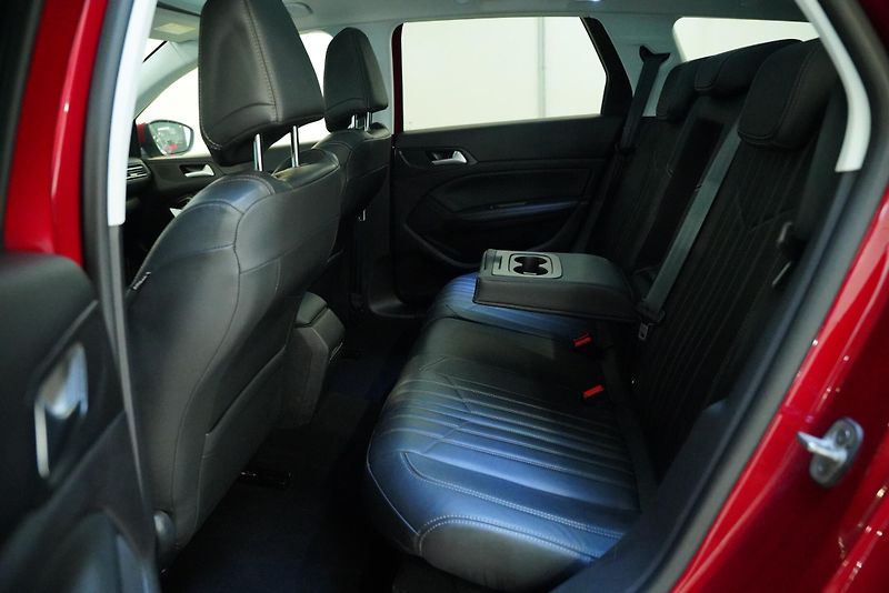 Peugeot 308 - fotka 26 z 27