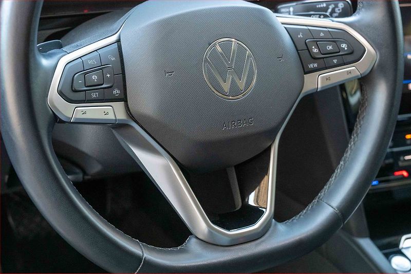 Volkswagen Arteon (2023) 2.0 TDI - fotka 16 z 21