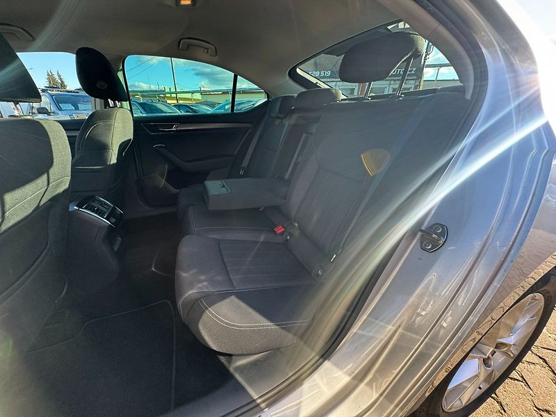 Škoda Superb (2019) DSG 2,0 TDI 140 KW STYLE+ SŠA - fotka 39 z 49