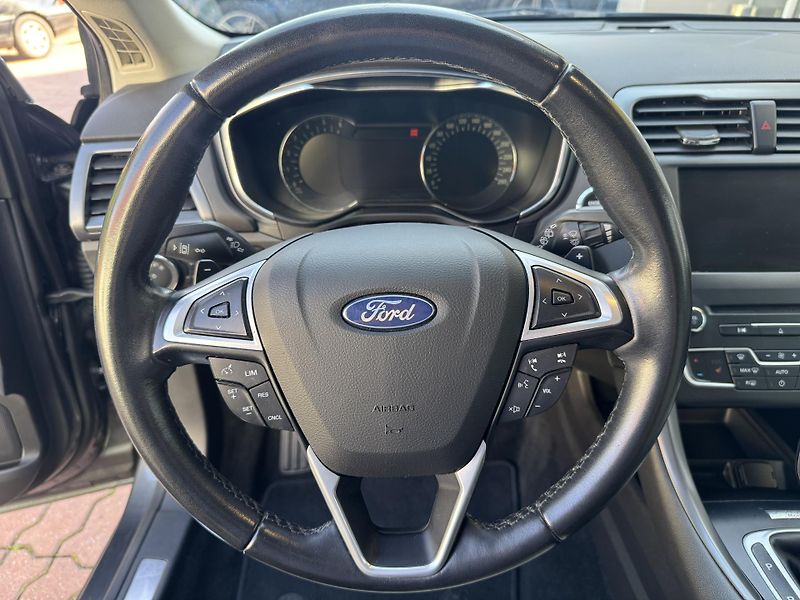 Ford Mondeo (2015) Titanium - fotka 13 z 21