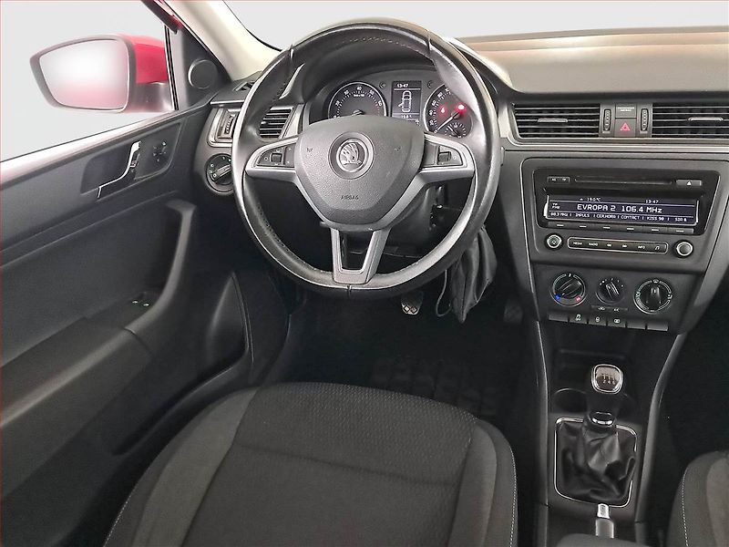 Škoda Rapid (2015) Spaceback 1.2 TSI, ČR,1.maj - fotka 7 z 18