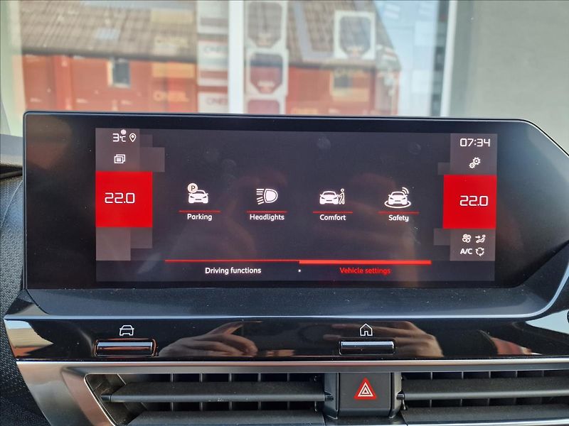 Citroën C4 1.2PureTech 96kW Feel Pack,ČR - fotka 30 z 50