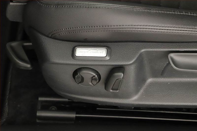 Volkswagen Passat (2016) Highline 2.0 TDI, Navi - fotka 11 z 16