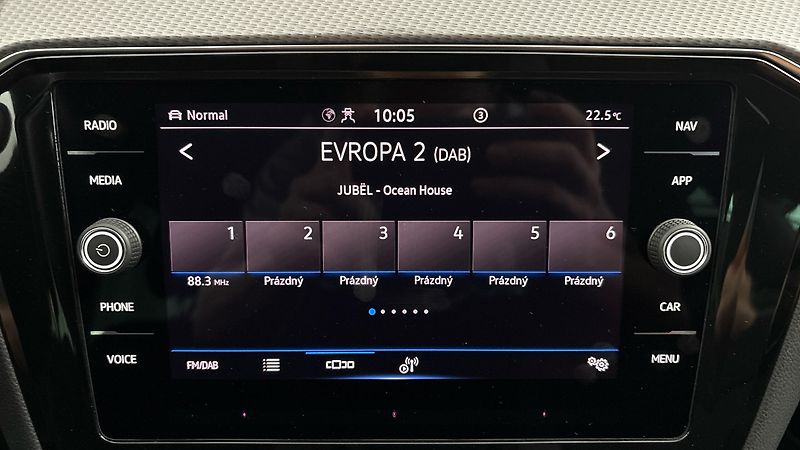 Volkswagen Passat 2.0 TDI DSG 4x4 4motion Alltra - fotka 11 z 32