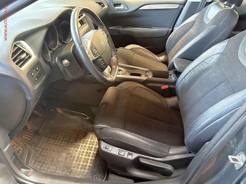 Citroën C4 (2012) 1.6i, 1.maj, AC, výhřev sed. - fotka 9 z 17