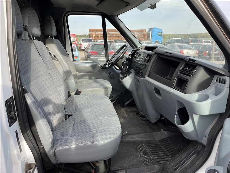 Ford Transit 2.2 TDCi L1 H1 KLIMA STK 10/28 - fotka 11 z 33