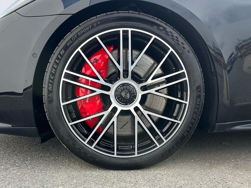 Porsche Panamera Turbo E-Hybrid - fotka 9 z 30