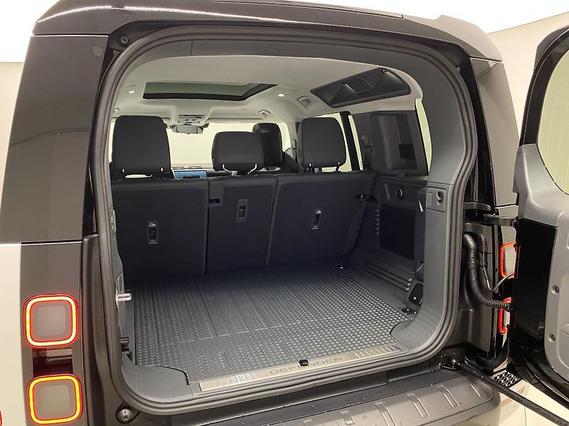 Land Rover Defender (2026) P635 OCTA AWD AUT - fotka 5 z 72