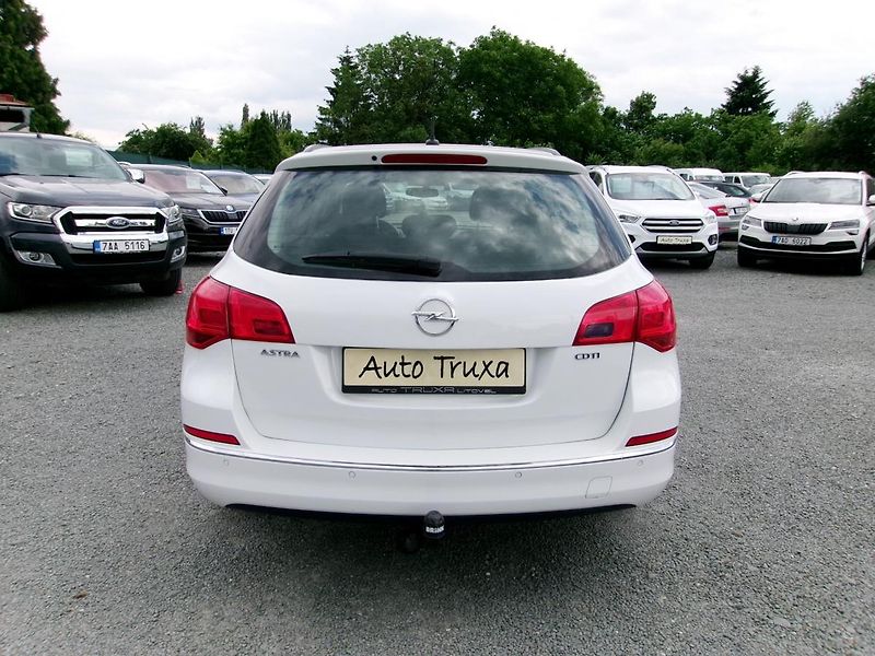 Opel Astra ST 1.6 CDTi ECOTEC 81kW *ČR - fotka 38 z 46