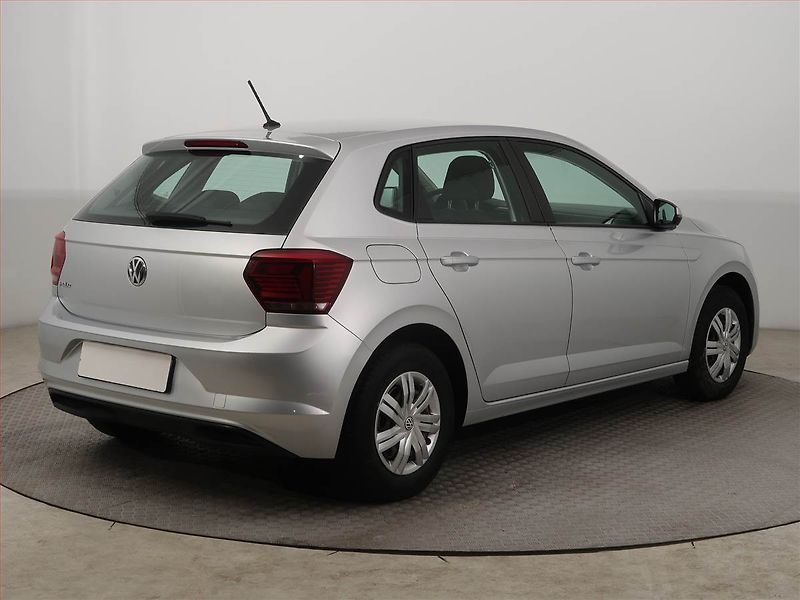 Volkswagen Polo (2018) 1.0, Tempomat - fotka 5 z 13