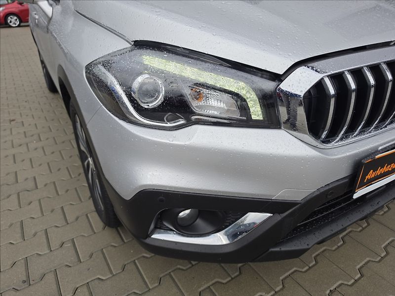 Suzuki S-Cross 1,4 Mild Hybrid AllGrip Premiu - fotka 38 z 45