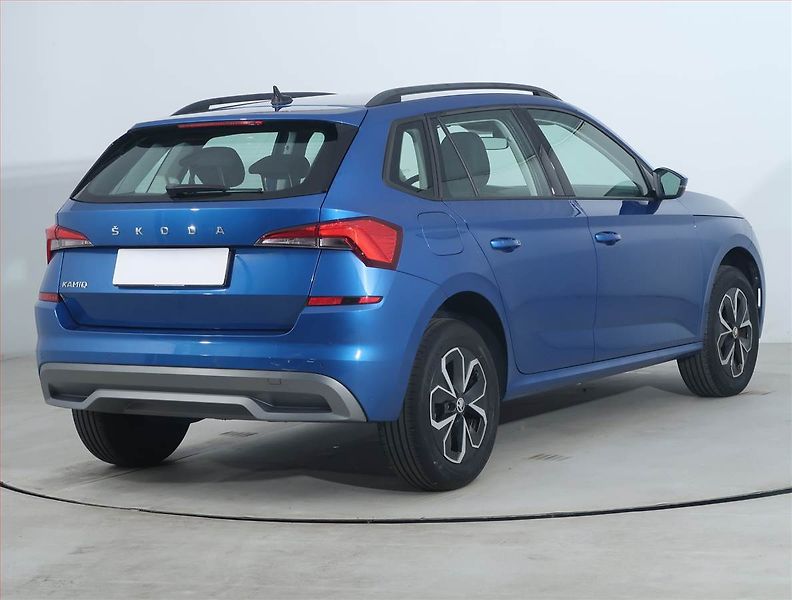 Škoda Kamiq (2022) 1.0 TSI, Serv.kniha, Tempomat - fotka 5 z 19