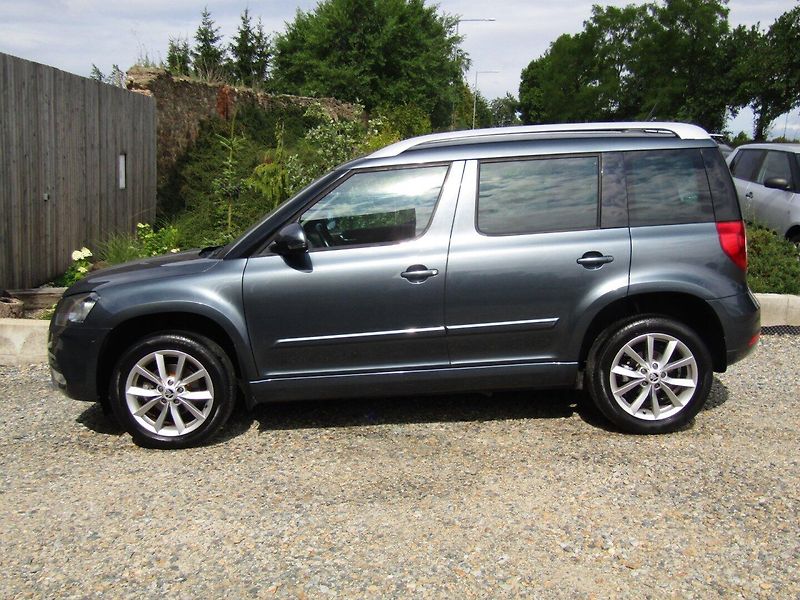 Škoda Yeti (2014) 1.2 TSI 77kW TOP QUALITY - fotka 3 z 38
