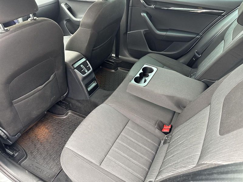 Škoda Octavia (2019) Combi 1.5 TSI G-TEC DSG Style - fotka 8 z 32