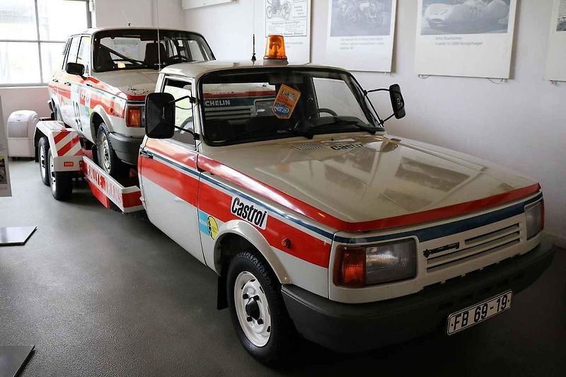 Design Wartburgů 353 byl především účelný