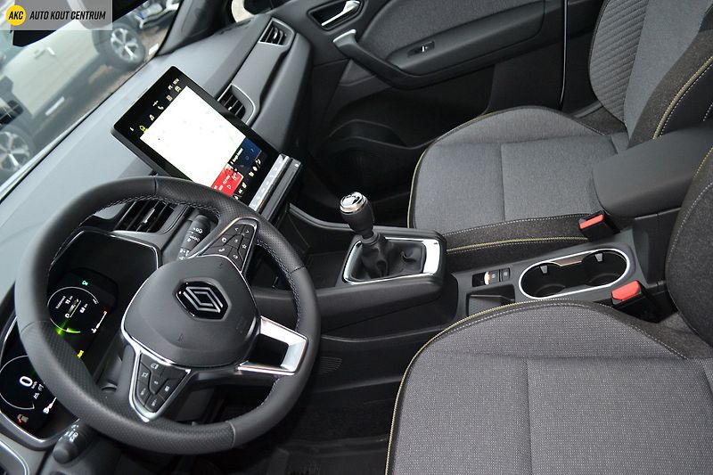 Renault Captur techno mild hybrid 140 - fotka 22 z 52