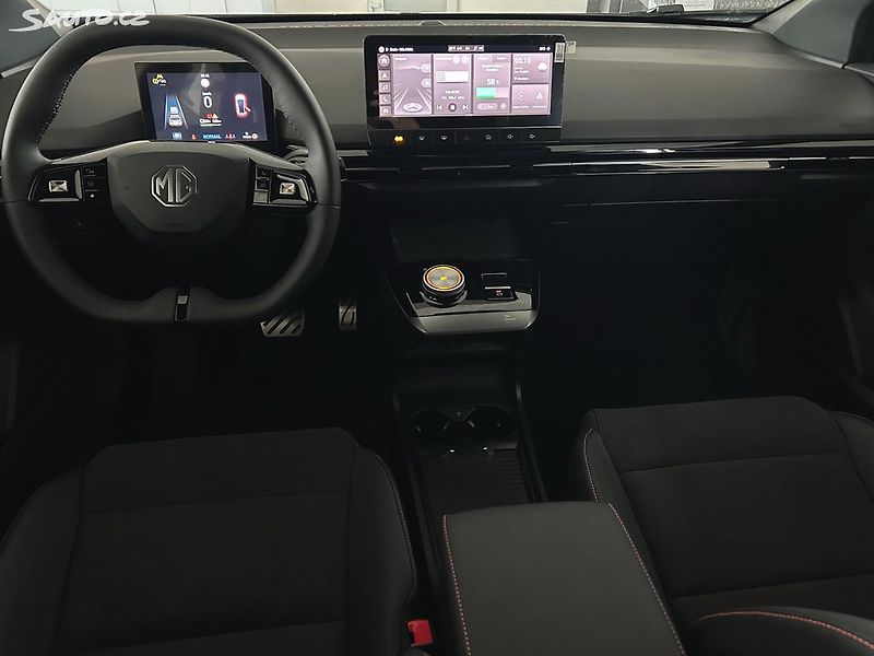 MG MG4 (2025) EV XPOWER 64kW - fotka 6 z 11